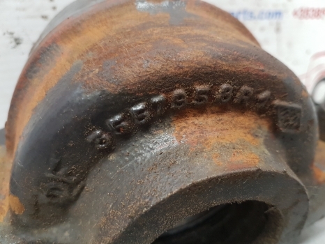 Landini Vision 95, 100, 105 Front Axle Support Rear 3557959m91, 3557658r - Front axle for Farm tractor: picture 2 Landini Vision 95, 100, 105 Front Axle Support Rear 3557959m91, 3557658r - Front axle for Farm tractor: picture 2