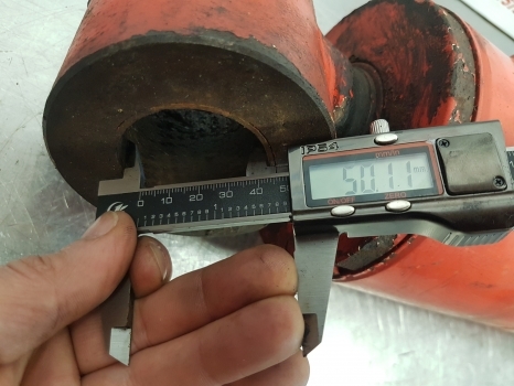 Manitou Mrt 2540, 2150, Mrt-x2150 Stabiliser Tilt Cylinder 569635 - Hydraulic cylinder for Telescopic handler: picture 4 Manitou Mrt 2540, 2150, Mrt-x2150 Stabiliser Tilt Cylinder 569635 - Hydraulic cylinder for Telescopic handler: picture 4