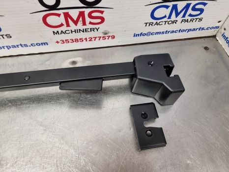 Massey Ferguson 300 Series, 390, 399, Cab Door Handle Lock Lh 3476171m1 - Door and parts: picture 5 Massey Ferguson 300 Series, 390, 399, Cab Door Handle Lock Lh 3476171m1 - Door and parts: picture 5