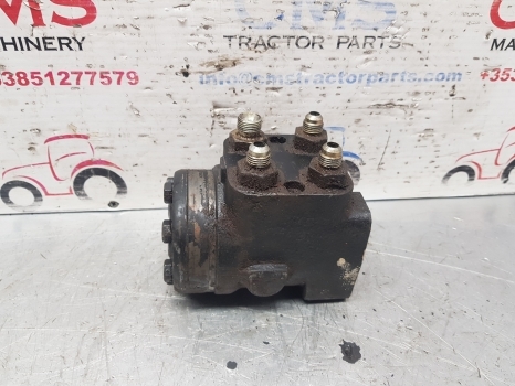 Massey Ferguson 30e Danfoss Orbital Steering Motor C100on, 150n1233 - Steering for Farm tractor: picture 1 Massey Ferguson 30e Danfoss Orbital Steering Motor C100on, 150n1233 - Steering for Farm tractor: picture 1