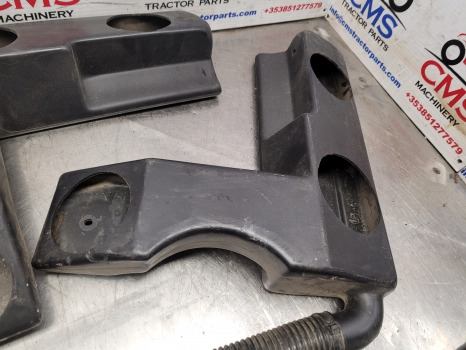 Massey Ferguson 4245, 4255, 4355 Cab Air Vent 3806427m3, 3806426m3 - A/C part: picture 3 Massey Ferguson 4245, 4255, 4355 Cab Air Vent 3806427m3, 3806426m3 - A/C part: picture 3