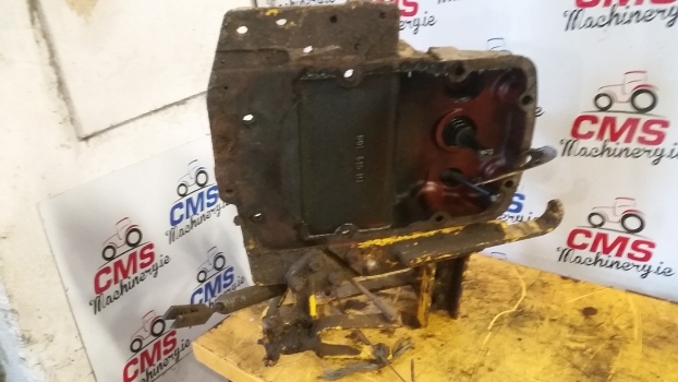 Massey Ferguson 50b Transmission Control Shift Cover Plate Assembly 881610m1 - Gear stick for Farm tractor: picture 4 Massey Ferguson 50b Transmission Control Shift Cover Plate Assembly 881610m1 - Gear stick for Farm tractor: picture 4