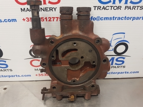 Massey Ferguson 50b Transmission Housing, Pump Housing Rcf7115b Mf - Transmission for Farm tractor: picture 2 Massey Ferguson 50b Transmission Housing, Pump Housing Rcf7115b Mf - Transmission for Farm tractor: picture 2