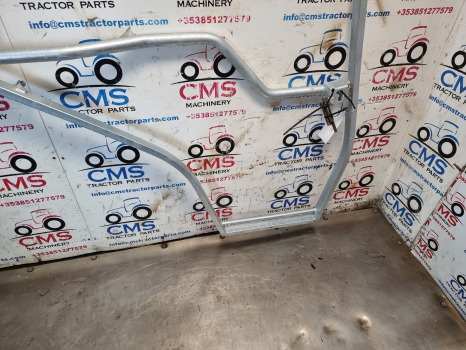 Massey Ferguson 8150, 6100, 8100, 8200 Cab Door Frame Rh Galvanized 3902120m91 - Door and parts: picture 4 Massey Ferguson 8150, 6100, 8100, 8200 Cab Door Frame Rh Galvanized 3902120m91 - Door and parts: picture 4