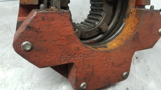New Holland Case Tm, Mxm, T6, Tm130 Front Axle Housing 5155167, 5444625 - Front axle for Farm tractor: picture 5 New Holland Case Tm, Mxm, T6, Tm130 Front Axle Housing 5155167, 5444625 - Front axle for Farm tractor: picture 5