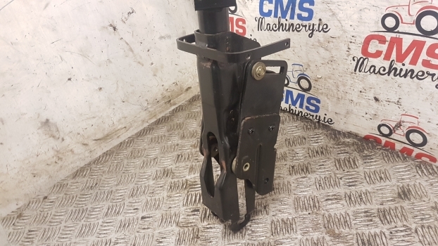 New Holland Fiat Ford L,tl Ect. Series Steering Colum & Steering Wheel 82009379 - Steering column for Farm tractor: picture 3 New Holland Fiat Ford L,tl Ect. Series Steering Colum & Steering Wheel 82009379 - Steering column for Farm tractor: picture 3