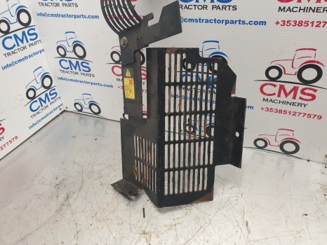New Holland Lhs Grill With Aircon - Grill for Farm tractor: picture 2 New Holland Lhs Grill With Aircon - Grill for Farm tractor: picture 2