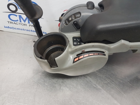 New Holland T7040, T7000, T7 Armrest Assy, Eletronic Unit Control 87756953 - ECU: picture 4 New Holland T7040, T7000, T7 Armrest Assy, Eletronic Unit Control 87756953 - ECU: picture 4