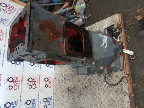 New Holland Tm, 60 Transmission Housing 5164693, 5181429, 5183646, 47125543 - Gearbox: picture 1 New Holland Tm, 60 Transmission Housing 5164693, 5181429, 5183646, 47125543 - Gearbox: picture 1