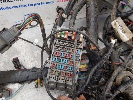 Cables/ Wire harness for Farm tractor New Holland Tsa Series Cab Wiring Loom 87313607, 82035387, 82039441, 87304271: picture 6