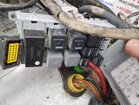 Cables/ Wire harness for Farm tractor New Holland Tsa Series Cab Wiring Loom 87313607, 82035387, 82039441, 87304271: picture 7