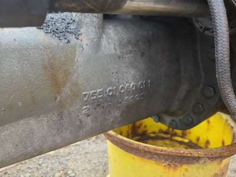 Valtra T174ea Dana Spicer 740/560 Front Axle Housing Lhs 755.01.060.61, 755.01.760.01 - Front axle for Agricultural machinery: picture 3 Valtra T174ea Dana Spicer 740/560 Front Axle Housing Lhs 755.01.060.61, 755.01.760.01 - Front axle for Agricultural machinery: picture 3