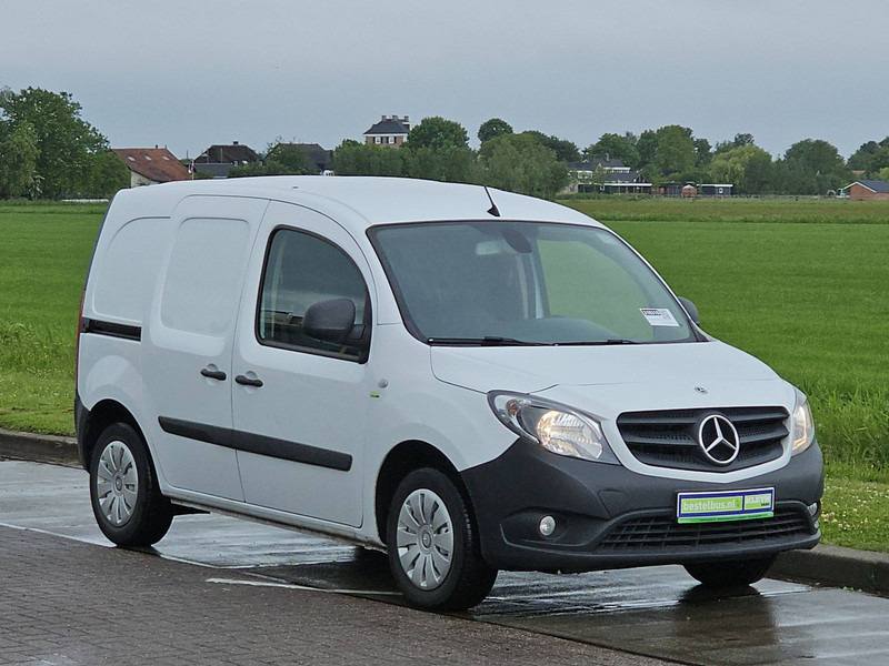 Mercedes-Benz Citan 109 CDI LONG PRO - Box van: picture 4 Mercedes-Benz Citan 109 CDI LONG PRO - Box van: picture 4