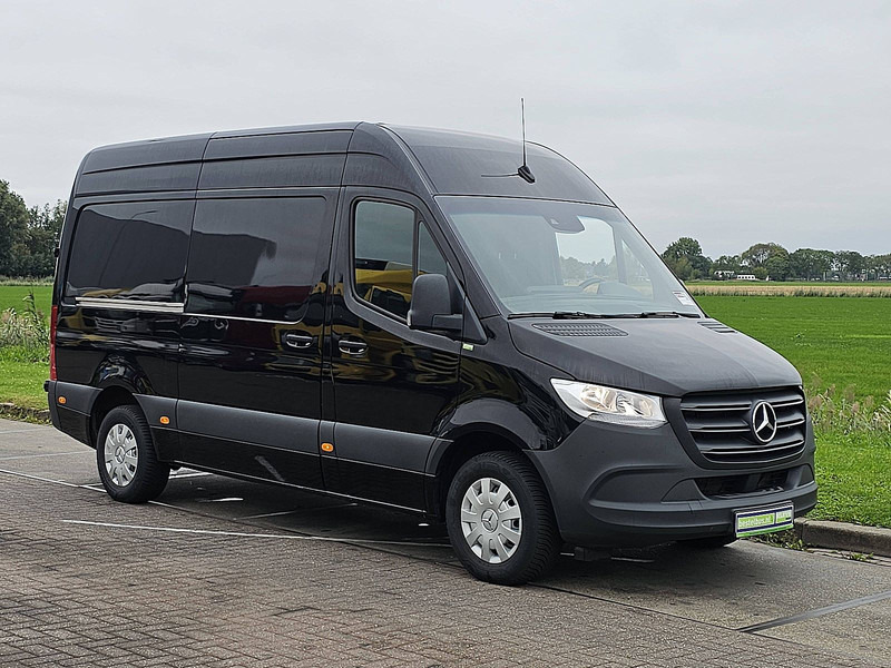 Mercedes-Benz Sprinter 317 L2H2 3.5t-Trekhaak - Panel van: picture 4 Mercedes-Benz Sprinter 317 L2H2 3.5t-Trekhaak - Panel van: picture 4