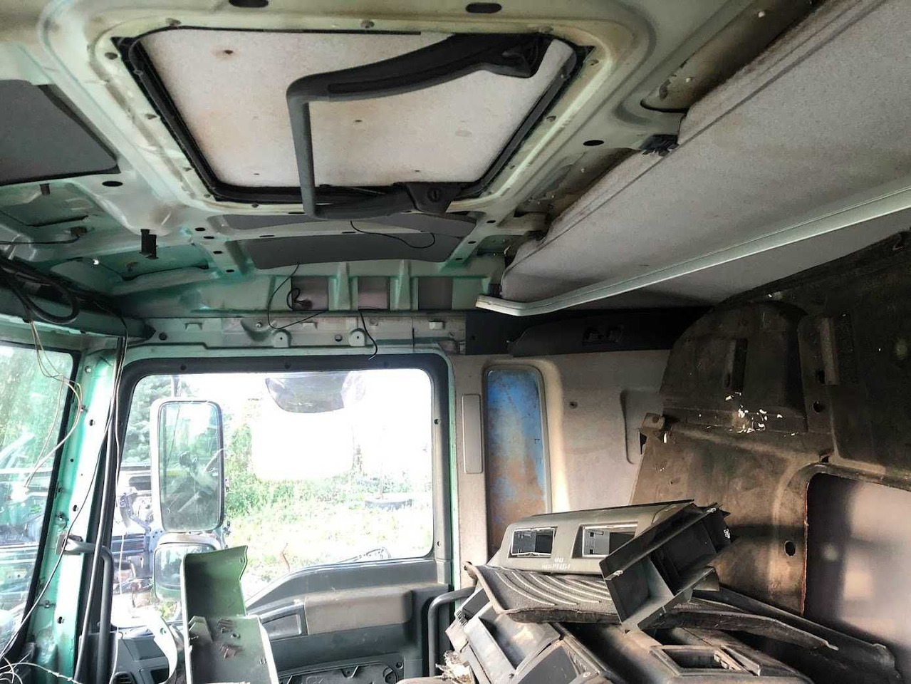 Kabina niska do MAN TGA , 2007 r - Cab for Truck: picture 5 Kabina niska do MAN TGA , 2007 r - Cab for Truck: picture 5