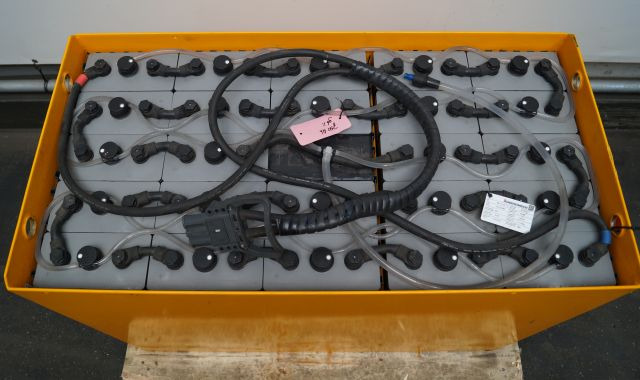 Jungheinrich unknown | Battery 48V775Ah 48 5PZS775 Year 2022 weight 1119 kg sn. - Battery for Material handling equipment: picture 3 Jungheinrich unknown | Battery 48V775Ah 48 5PZS775 Year 2022 weight 1119 kg sn. - Battery for Material handling equipment: picture 3