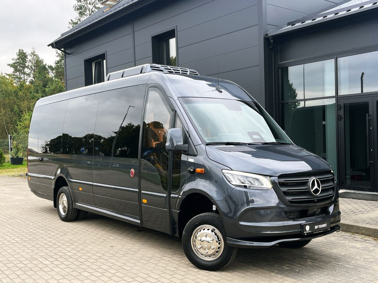 Mercedes-Benz Sprinter 519 AWD 4x4 TOURIST  / 21 to 24 Seats - Minibus, Passenger van: picture 1 Mercedes-Benz Sprinter 519 AWD 4x4 TOURIST  / 21 to 24 Seats - Minibus, Passenger van: picture 1