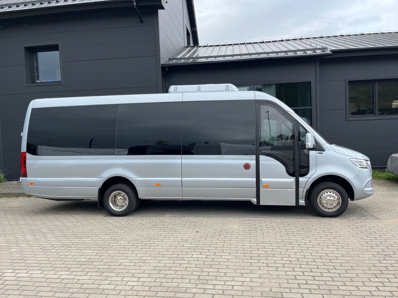 Mercedes-Benz Sprinter 519 TRANSFER XL / 22+1+1 / ON STOCK!!! Mercedes-Benz Sprinter 519 TOURIST XL/ 21-24 Seats/ IN STOCK! - Minibus, Passenger van: picture 4 Mercedes-Benz Sprinter 519 TRANSFER XL / 22+1+1 / ON STOCK!!! Mercedes-Benz Sprinter 519 TOURIST XL/ 21-24 Seats/ IN STOCK! - Minibus, Passenger van: picture 4