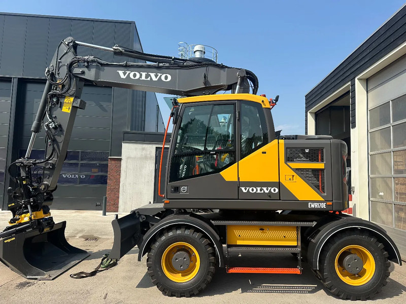 Volvo EWR170 E - Engcon EC319 DC3 - UNUSED - Wheel excavator: picture 1 Volvo EWR170 E - Engcon EC319 DC3 - UNUSED - Wheel excavator: picture 1