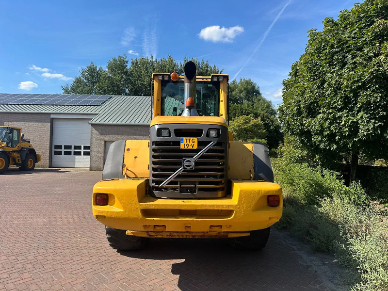 Volvo L120 F - Wheel loader: picture 3 Volvo L120 F - Wheel loader: picture 3