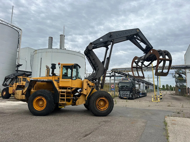 Volvo L180 C High Lift - Forestry trailer: picture 1 Volvo L180 C High Lift - Forestry trailer: picture 1