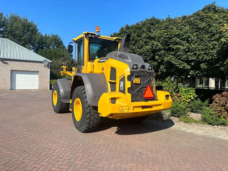 Volvo L70 H - Wheel loader: picture 2 Volvo L70 H - Wheel loader: picture 2
