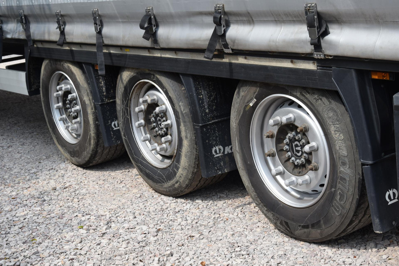 Curtainsider semi-trailer Krone SDP Profi Liner Varios: picture 10