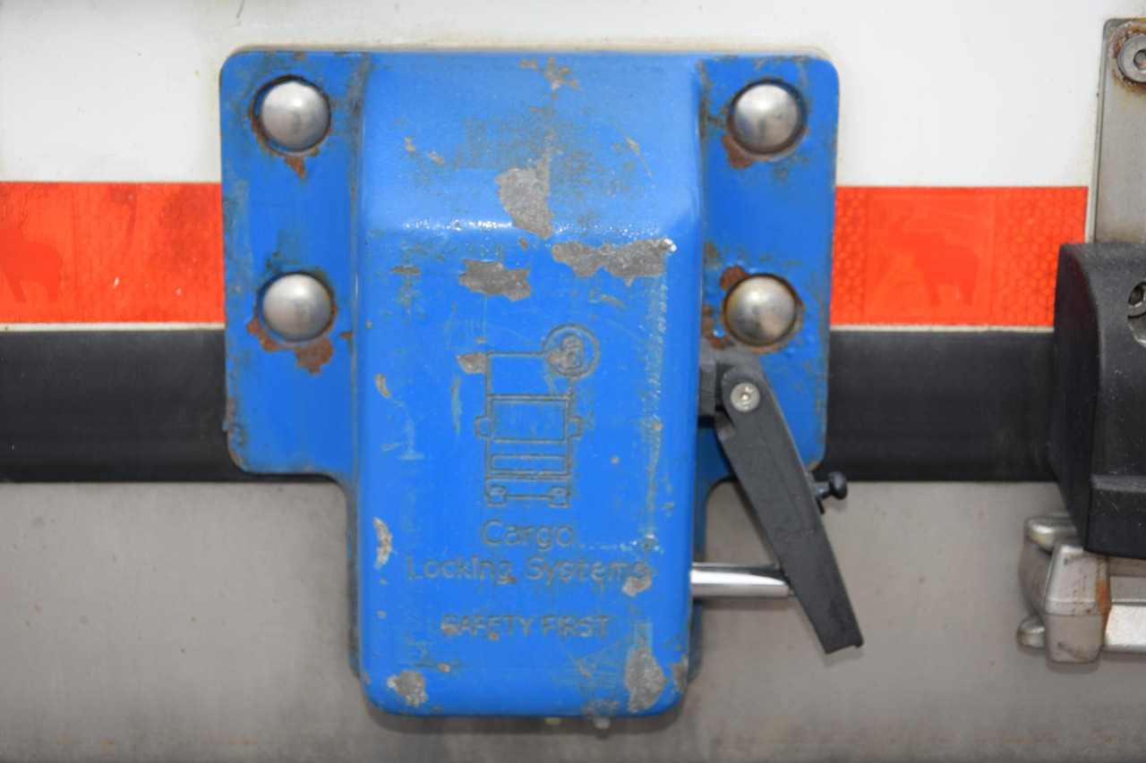 Refrigerator semi-trailer Schmitz Cargobull SKO FP 60 ThermoKing SLXi 300: picture 9