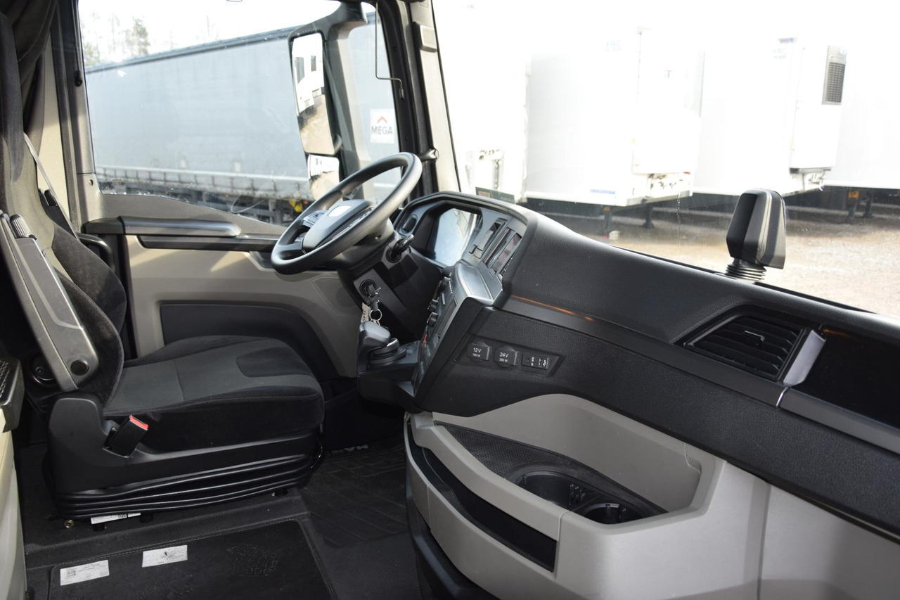 Tractor unit MAN TGX 18.470 GX: picture 15