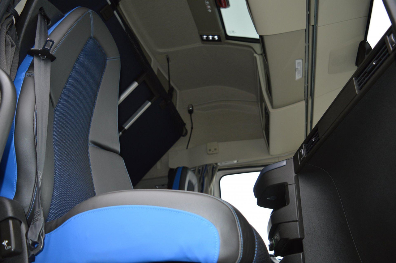 Tractor unit Volvo FH 460 Globetrotter XL i-Save: picture 17