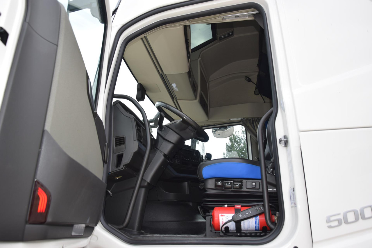 Tractor unit Volvo FH 500 Globetrotter XL: picture 8