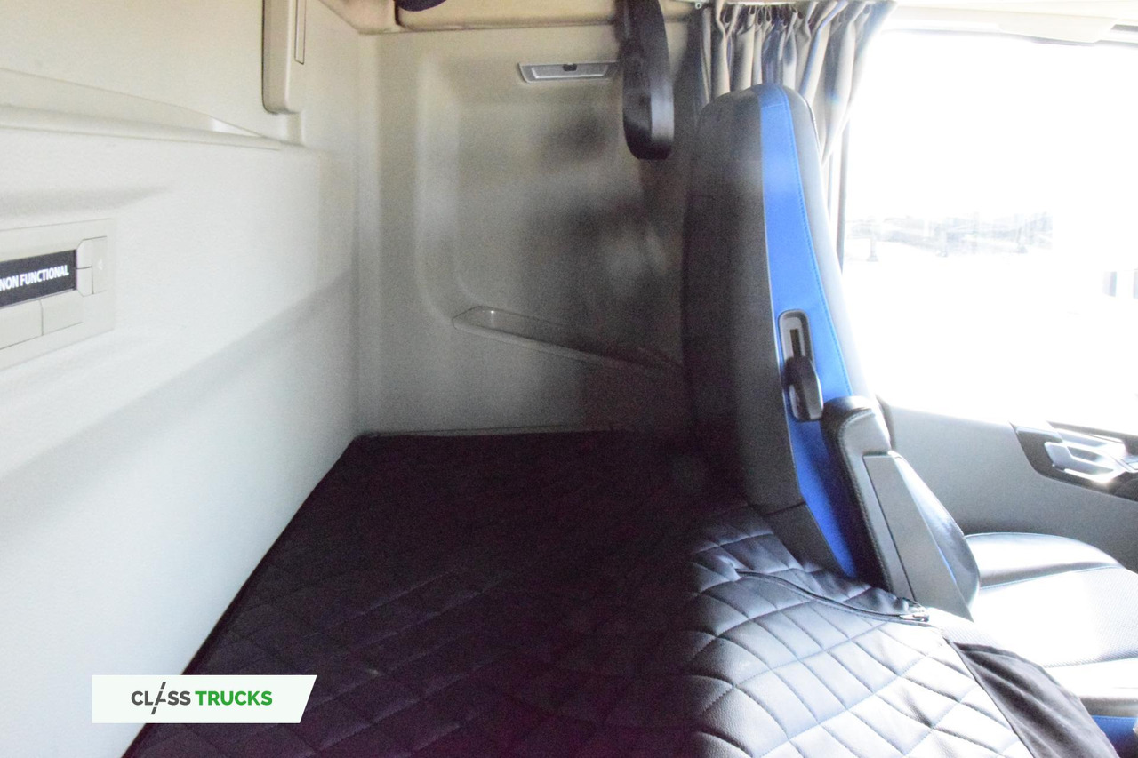 Tractor unit Volvo FH 540 Globetrotter XL Retarder: picture 11