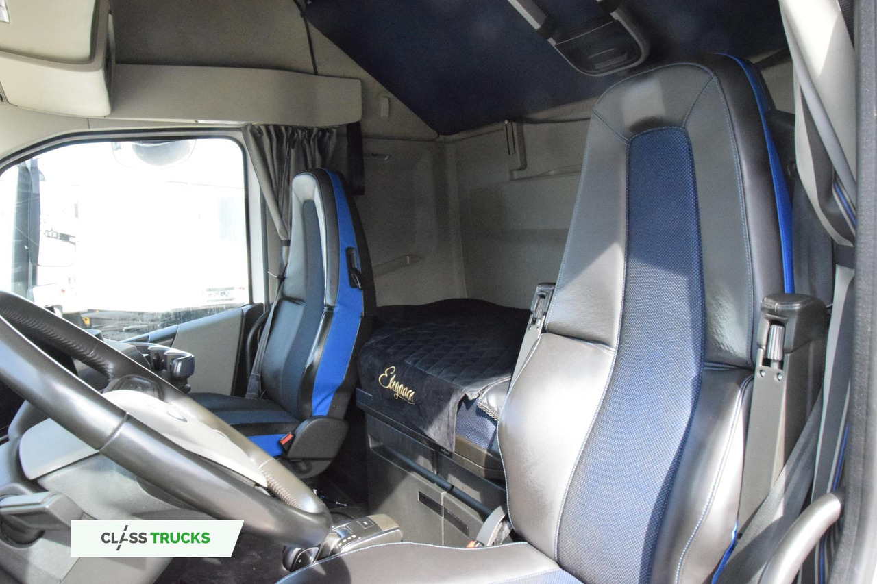 Tractor unit Volvo FH 540 Globetrotter XL Retarder: picture 9