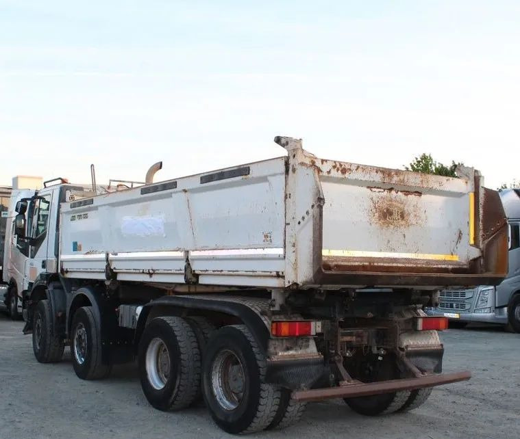 Iveco Trakker 450 |8x4 | Wywrotka trójstronna Meiller Bordmatik | Euro 5 | - Tipper: picture 5 Iveco Trakker 450 |8x4 | Wywrotka trójstronna Meiller Bordmatik | Euro 5 | - Tipper: picture 5