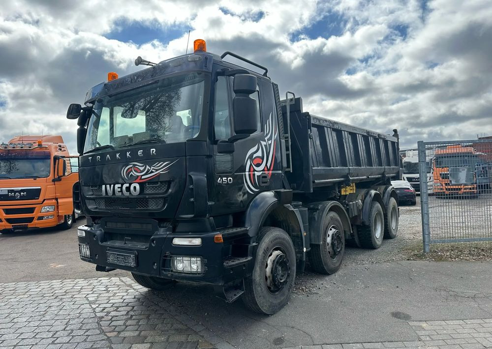 Iveco Trakker 450 | Trójstronna wywrotka | 2008 | 8x4 | Retarder | Bordmatik | Manual | - Tipper: picture 1 Iveco Trakker 450 | Trójstronna wywrotka | 2008 | 8x4 | Retarder | Bordmatik | Manual | - Tipper: picture 1