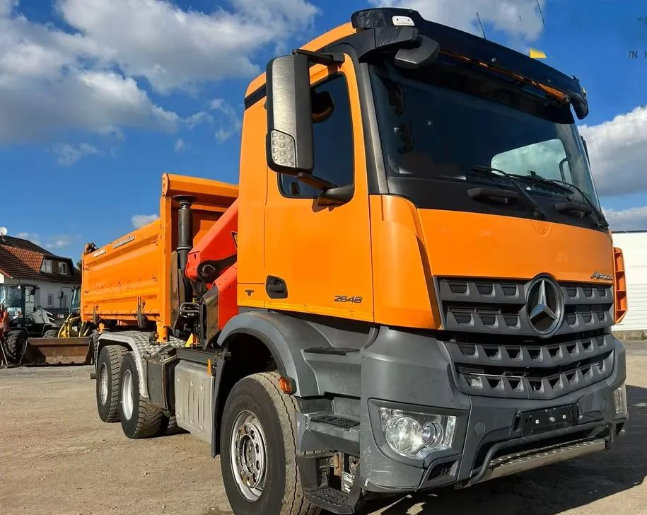 Mercedes-Benz Arocs 2648/3 – 3-stronny wywrotka Meiller / Żuraw Palfinger PK23002 / 2x BORDMATIK / Automatyczna - Tipper: picture 1 Mercedes-Benz Arocs 2648/3 – 3-stronny wywrotka Meiller / Żuraw Palfinger PK23002 / 2x BORDMATIK / Automatyczna - Tipper: picture 1