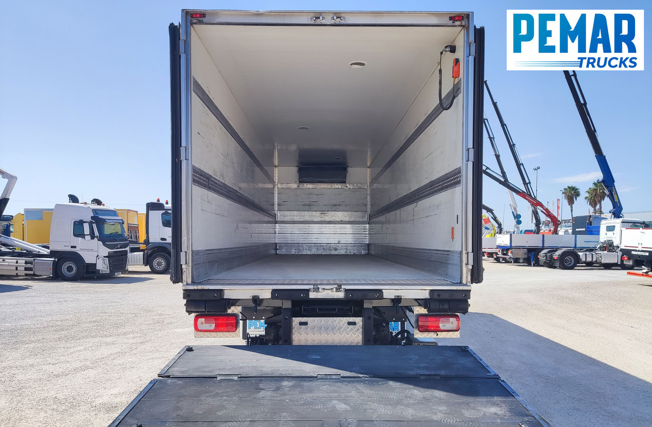 DAF CF 330 FRIGORIFICO 18T leasing DAF CF 330 FRIGORIFICO 18T: picture 11