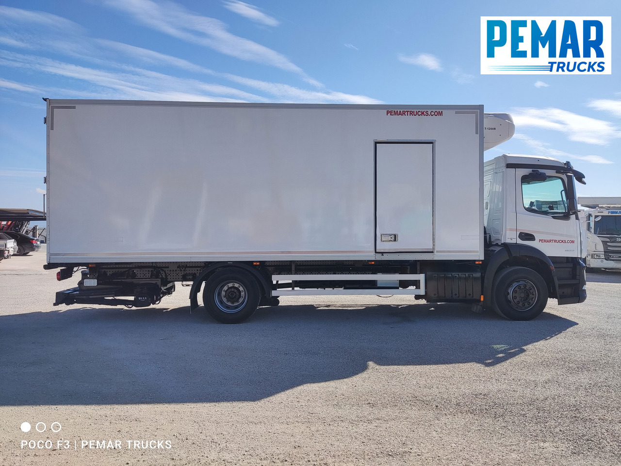 MERCEDES-BENZ MERCEDES BENZ ANTOS 1833 FRIGORIFICO 18T - Refrigerator truck: picture 4 MERCEDES-BENZ MERCEDES BENZ ANTOS 1833 FRIGORIFICO 18T - Refrigerator truck: picture 4