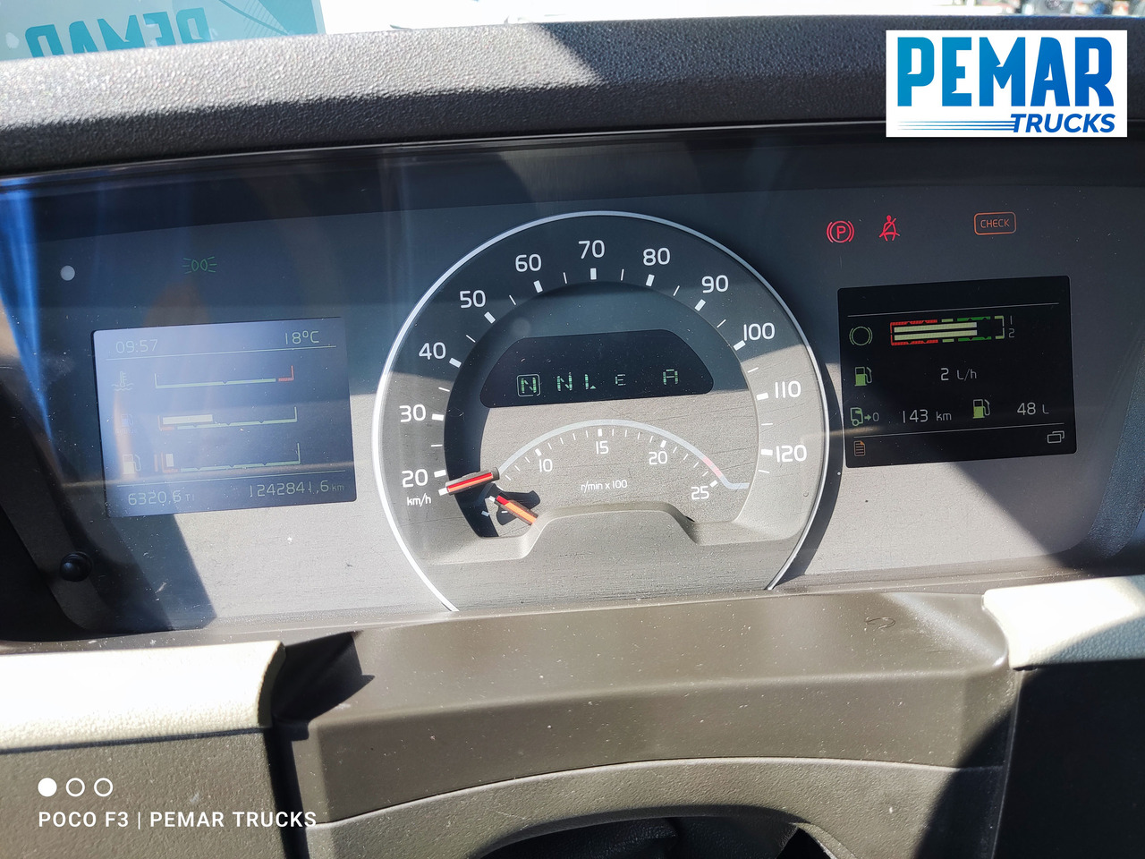 Tractor unit VOLVO FH 500 GLOBETROTTER EURO 6: picture 18