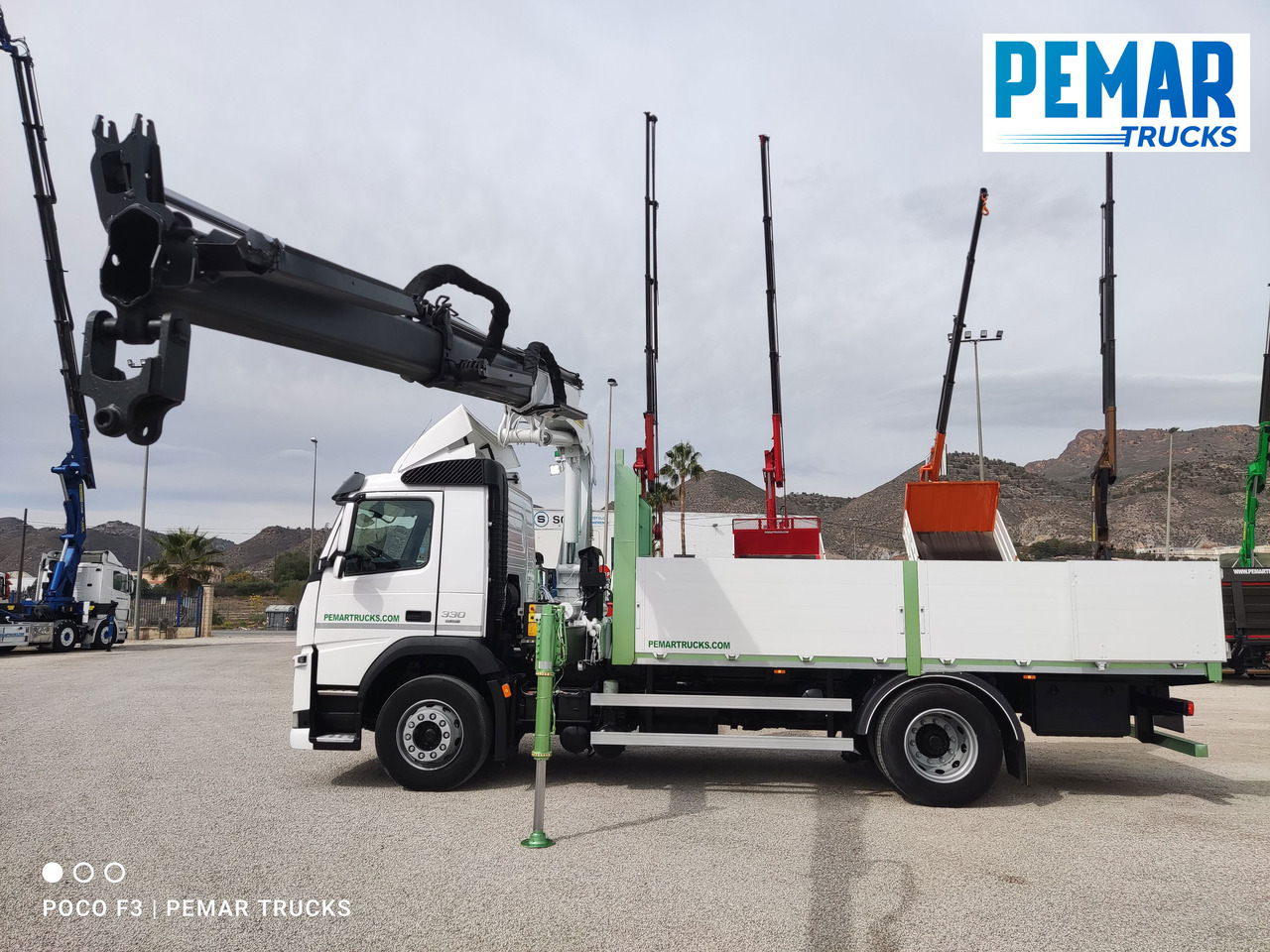 Dropside/ Flatbed truck, Crane truck VOLVO FM 330 4X2 GRUA CAJA FIJA: picture 24