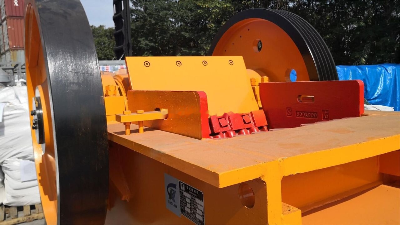 Kinglink High strength PE600x900 Jaw Crusher | Iron Ore - Jaw crusher: picture 3 Kinglink High strength PE600x900 Jaw Crusher | Iron Ore - Jaw crusher: picture 3