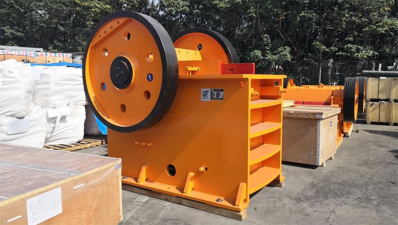 Kinglink High strength PE600x900 Jaw Crusher | Iron Ore - Jaw crusher: picture 1 Kinglink High strength PE600x900 Jaw Crusher | Iron Ore - Jaw crusher: picture 1