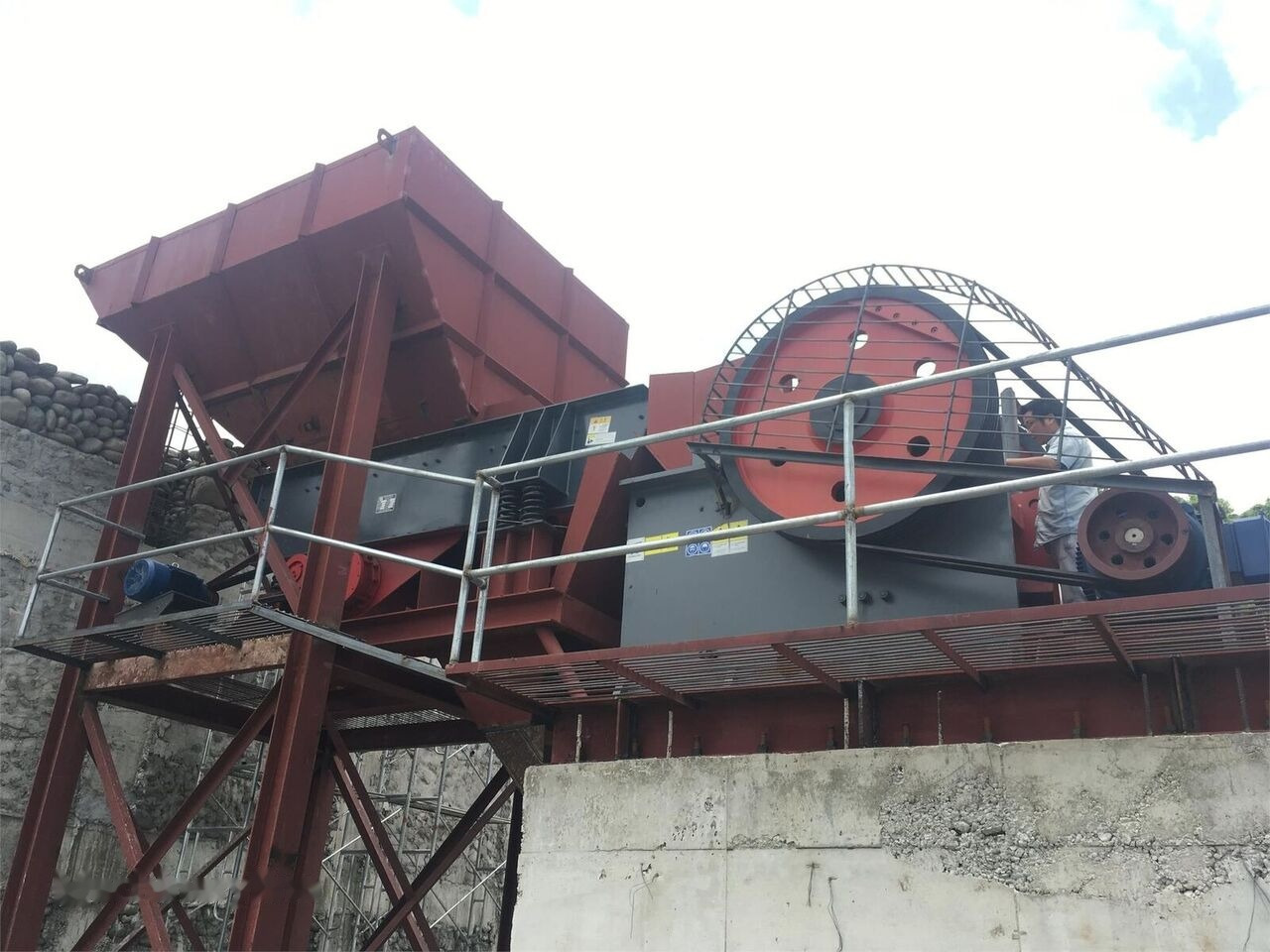 Kinglink PE600x900 | PE2436 River stone Jaw Crusher - Jaw crusher: picture 4 Kinglink PE600x900 | PE2436 River stone Jaw Crusher - Jaw crusher: picture 4