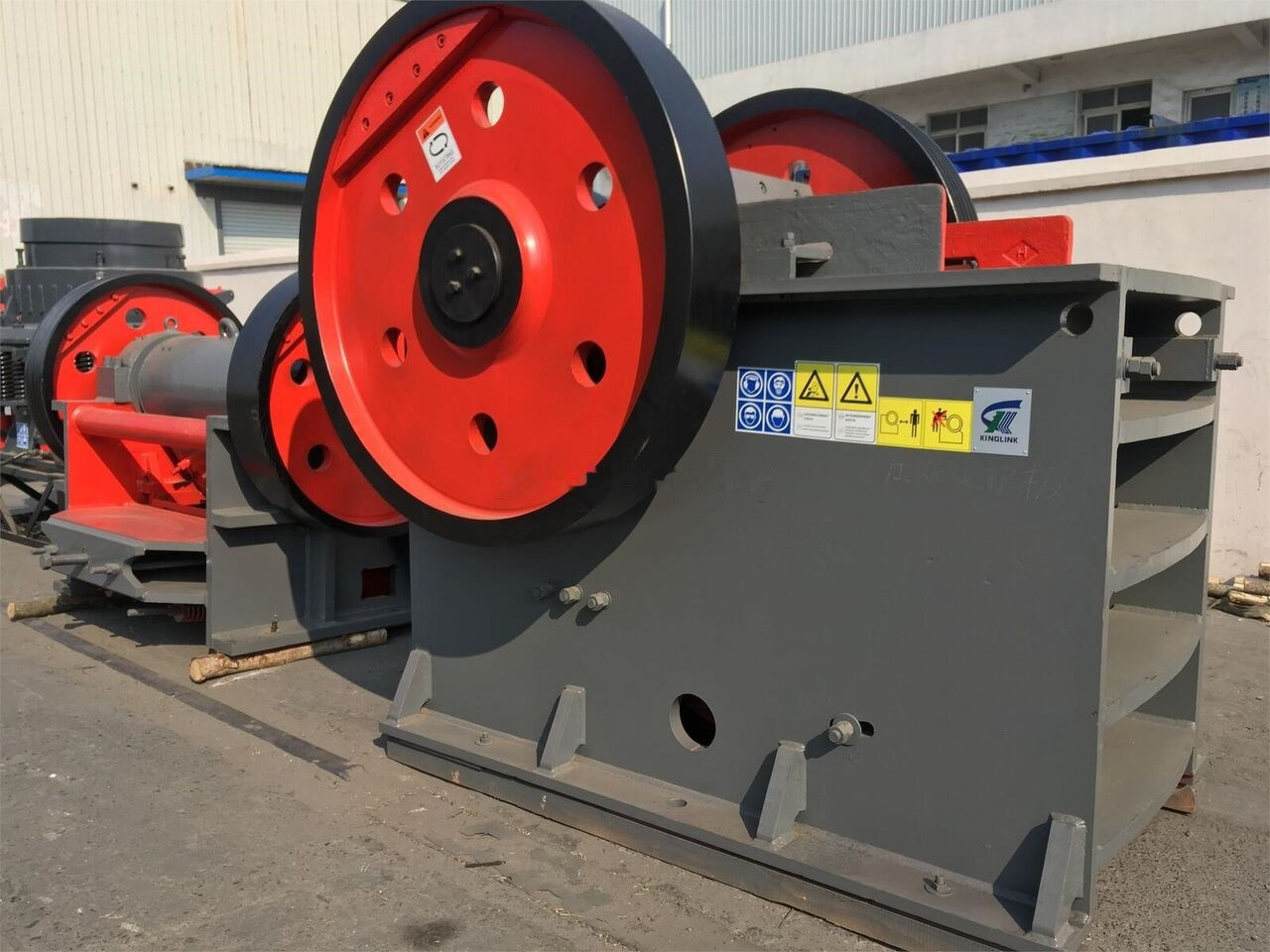 Kinglink PE600x900 | PE2436 River stone Jaw Crusher - Jaw crusher: picture 5 Kinglink PE600x900 | PE2436 River stone Jaw Crusher - Jaw crusher: picture 5