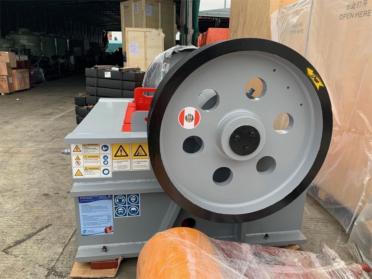 Kinglink PEX 10X47 Fine Stone Jaw Crusher for Concrete Batching Plant - Jaw crusher: picture 2 Kinglink PEX 10X47 Fine Stone Jaw Crusher for Concrete Batching Plant - Jaw crusher: picture 2
