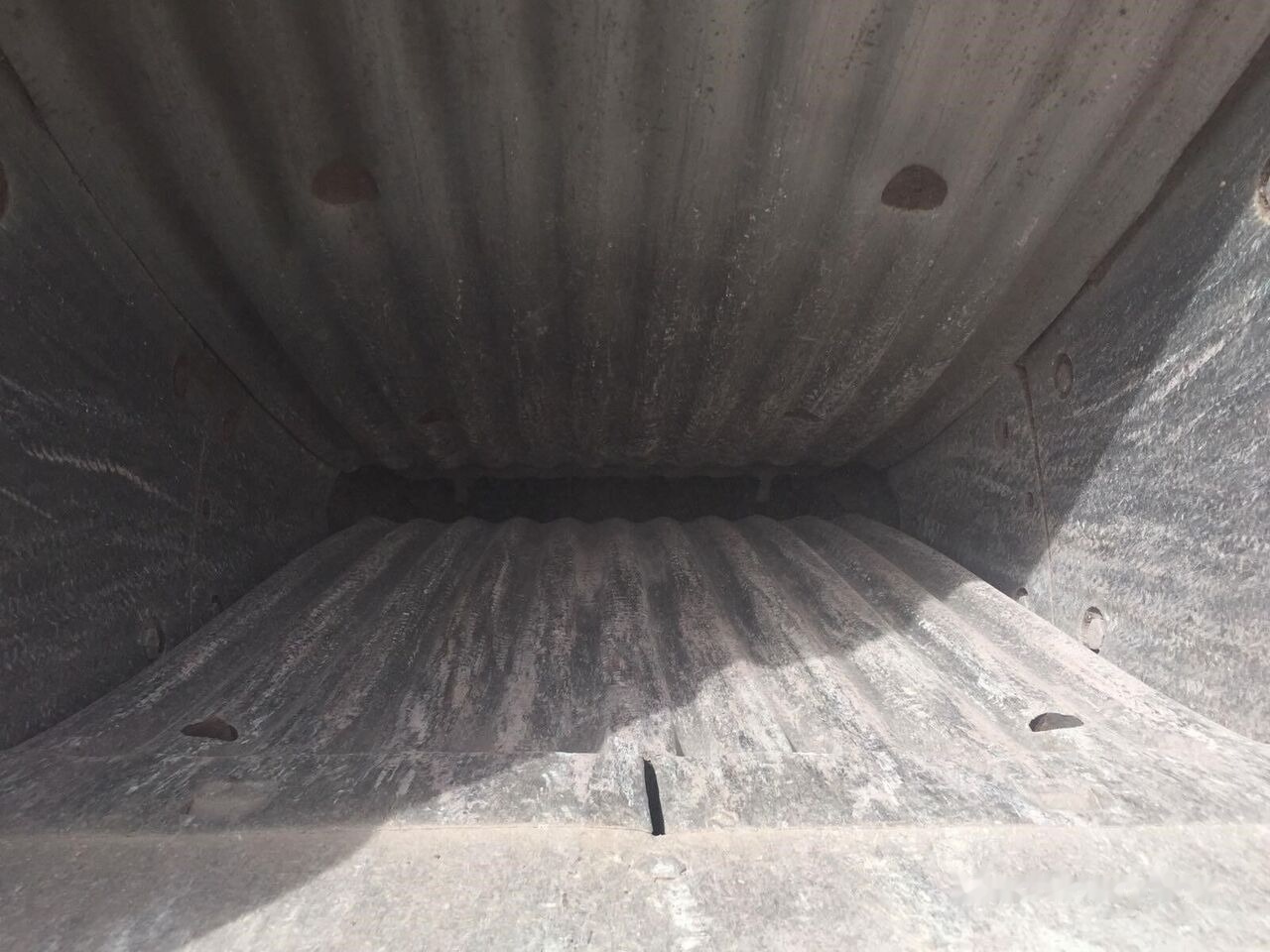 Sandvik QJ341 Mobile Crushing Plant - Mobile crusher: picture 4 Sandvik QJ341 Mobile Crushing Plant - Mobile crusher: picture 4