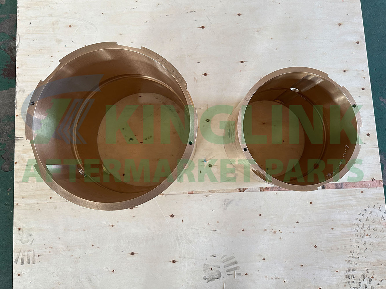 KINGLINK Copper Alloy Inner Eccentric Bushing 1022072951For HP200 Cone Crusher - Spare parts for Construction machinery: picture 2 KINGLINK Copper Alloy Inner Eccentric Bushing 1022072951For HP200 Cone Crusher - Spare parts for Construction machinery: picture 2