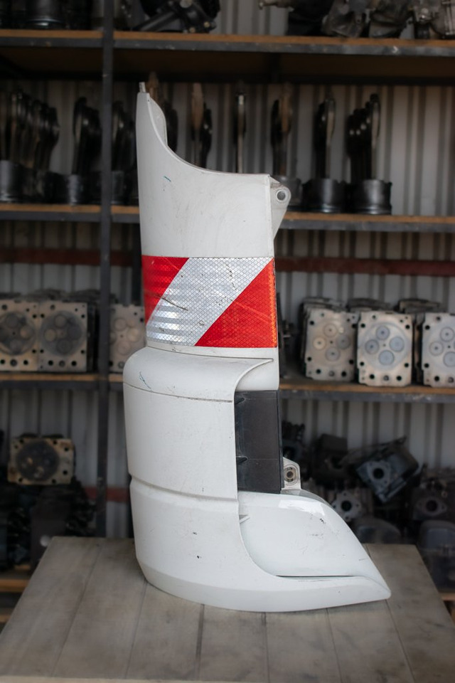MERCEDES-BENZ ACTROS MP II - PASSENGER - Bumper corner for Truck: picture 1 MERCEDES-BENZ ACTROS MP II - PASSENGER - Bumper corner for Truck: picture 1