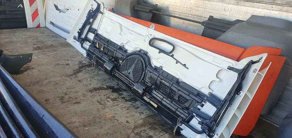 MERCEDES-BENZ ACTROS MP4 - Hood for Truck: picture 5 MERCEDES-BENZ ACTROS MP4 - Hood for Truck: picture 5