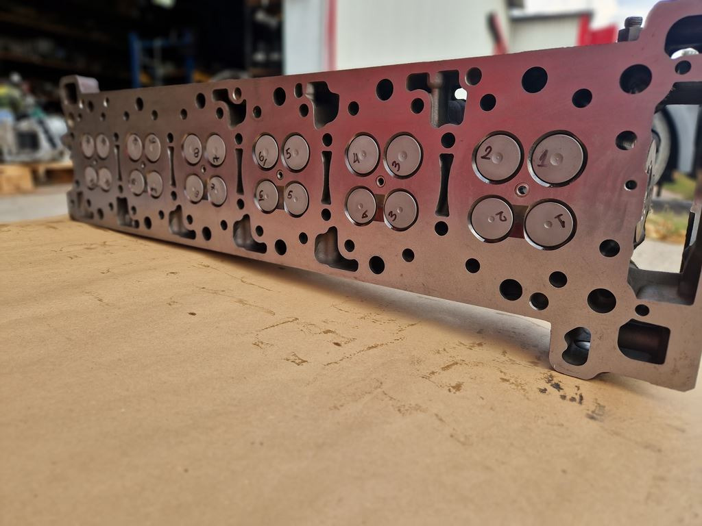 Cylinder head for Truck MERCEDES-BENZ ACTROS MP4 OM 471: picture 10